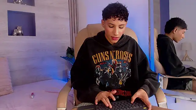 Velvet An online show from May 1, 2026, 3:22 am
