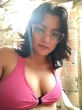 sienna elara online show from April 28, 2026, 10:52 am