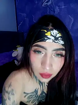 Snapshot of Rouxx_1 chatting on May 23, 2026, 10:09 pm Rouxx 1 online show from May 23, 2026, 10:09 pm
