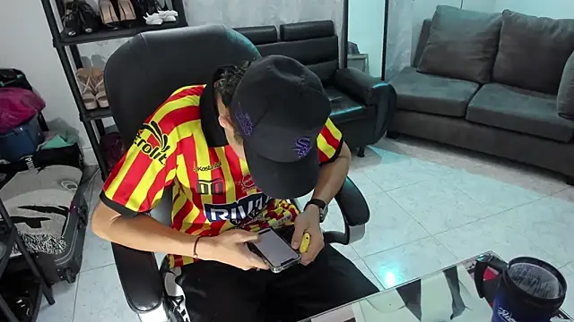 Snapshot of Jereth_Boy chatting on May 7, 2026, 6:55 pm Jereth Boy online show from May 7, 2026, 6:55 pm