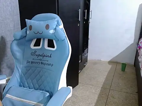 Snapshot of nathasha_Angi chatting on April 12, 2026, 3:43 am nathasha Angi online show from April 12, 2026, 3:43 am