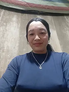 Snapshot of vanlucky2 chatting on July 3, 2026, 2:34 pm vanlucky2 online show from July 3, 2026, 2:34 pm