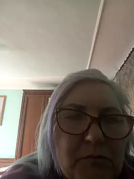 Snapshot of AureliaSky598 chatting on April 14, 2026, 2:22 pm AureliaSky598 online show from April 14, 2026, 2:22 pm