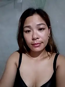 Snapshot of mia0033 chatting on May 22, 2026, 10:08 pm mia0033 online show from May 22, 2026, 10:08 pm