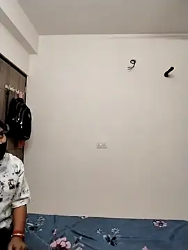 kavyasharma0 online show from April 8, 2026, 5:14 pm