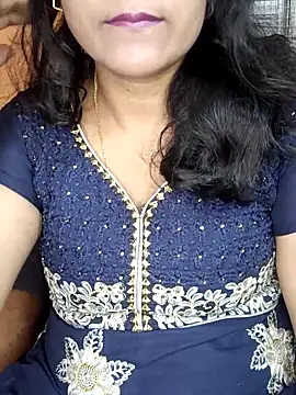 Snapshot of hornycouple096 chatting on May 8, 2026, 10:30 am hornycouple096 online show from May 8, 2026, 10:30 am