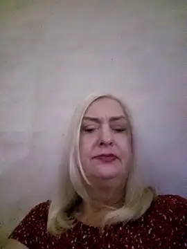 Snapshot of Julia20X chatting on April 28, 2026, 10:03 pm Julia20X online show from April 28, 2026, 10:03 pm