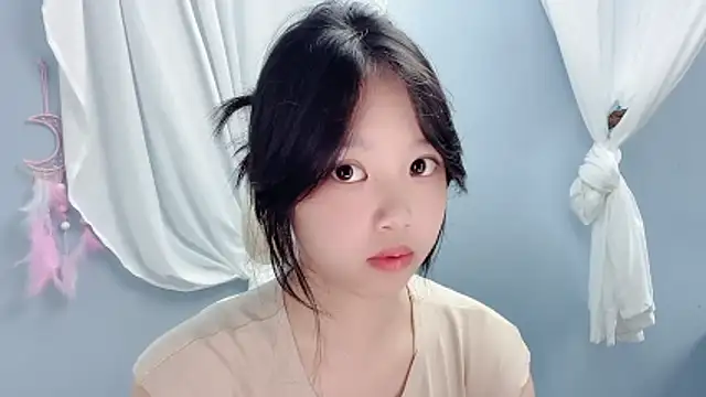 Xiaoqing00 online show from June 25, 2026, 5:12 am