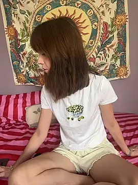 Snapshot of MyLovelyClitty chatting on July 24, 2026, 2:02 pm MyLovelyClitty online show from July 24, 2026, 2:02 pm
