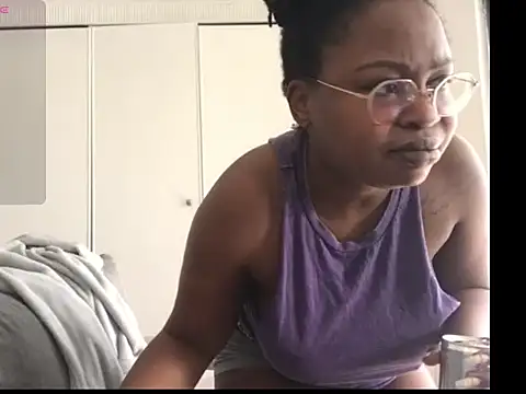 Snapshot of TwerkingTemptress chatting on June 16, 2026, 10:37 am TwerkingTemptress online show from June 16, 2026, 10:37 am