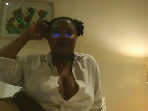 Snapshot of TwerkingTemptress chatting on April 14, 2026, 9:31 pm TwerkingTemptress online show from April 14, 2026, 9:31 pm