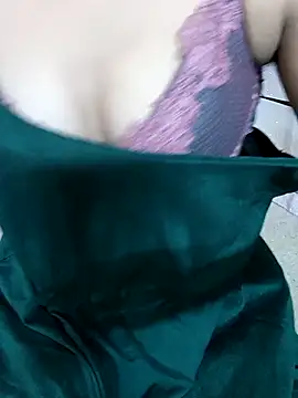Snapshot of Baby-Doll_ chatting on May 7, 2026, 5:33 am Baby-Doll online show from May 7, 2026, 5:33 am