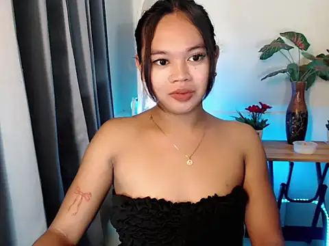 Snapshot of naomi_scarlet chatting on April 10, 2026, 5:31 pm naomi scarlet online show from April 10, 2026, 5:31 pm