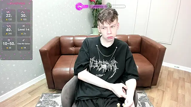 Snapshot of EliotMars chatting on May 24, 2026, 11:10 am EliotMars online show from May 24, 2026, 11:10 am