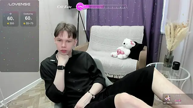 Snapshot of EliotMars chatting on May 15, 2026, 11:08 am EliotMars online show from May 15, 2026, 11:08 am