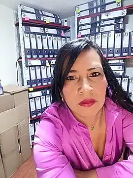 Snapshot of ZOE-WILDER_ chatting on May 20, 2026, 11:40 am ZOE-WILDER online show from May 20, 2026, 11:40 am