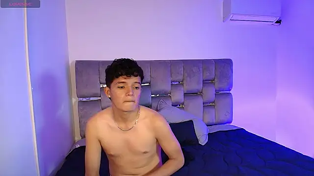 Snapshot of Luca_Voss chatting on April 10, 2026, 12:56 pm Luca Voss online show from April 10, 2026, 12:56 pm