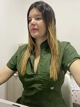 Snapshot of amelia_16 chatting on August 7, 2026, 9:43 pm amelia 16 online show from August 7, 2026, 9:43 pm