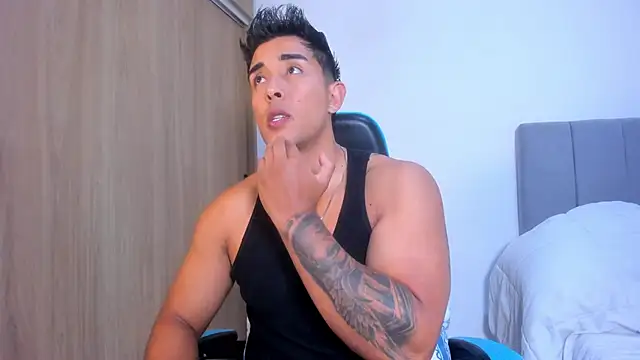 Snapshot of alangreek1 chatting on April 10, 2026, 1:56 am alangreek1 online show from April 10, 2026, 1:56 am