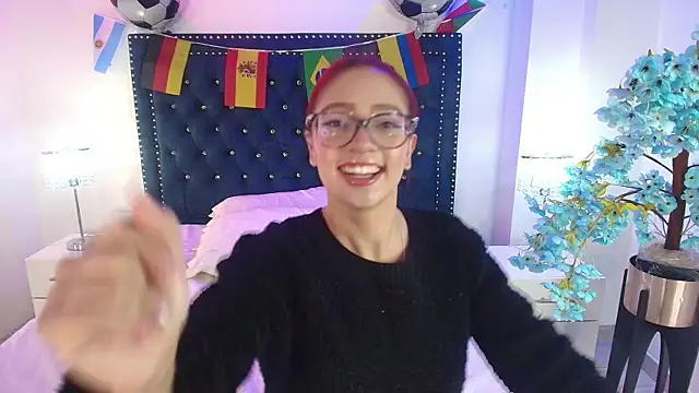 Amelie adams online show from July 20, 2026, 11:12 am