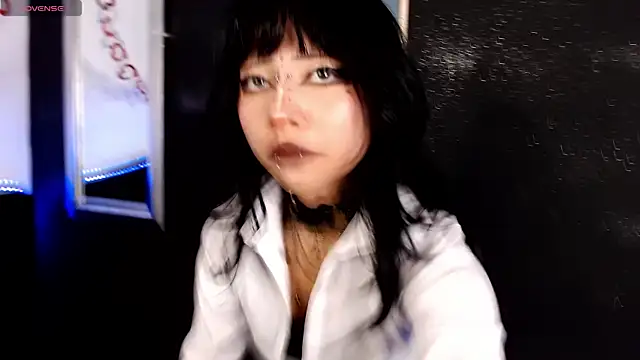 KiomyVamp online show from April 24, 2026, 4:09 pm