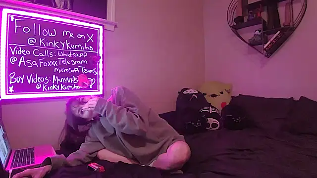 AsaFoXXX online show from April 9, 2026, 5:41 pm