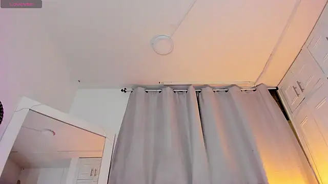 Snapshot of Cassandra_Hunt chatting on May 30, 2026, 4:08 am Cassandra Hunt online show from May 30, 2026, 4:08 am