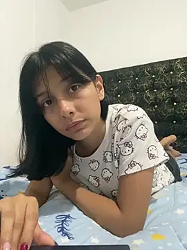 Snapshot of xoxo_anny chatting on May 15, 2026, 10:19 pm xoxo anny online show from May 15, 2026, 10:19 pm