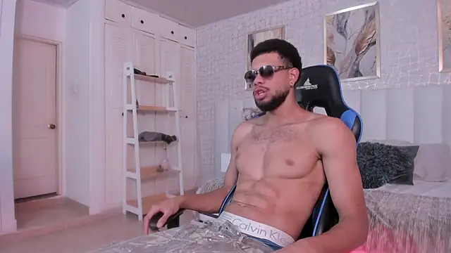 Snapshot of cero_khalifa chatting on April 18, 2026, 5:26 pm cero khalifa online show from April 18, 2026, 5:26 pm