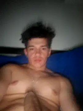 alexis21223 online show from April 23, 2026, 9:16 am