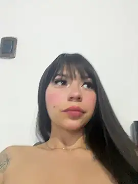Snapshot of sweett_sophie1 chatting on May 8, 2026, 10:57 pm sweett sophie1 online show from May 8, 2026, 10:57 pm