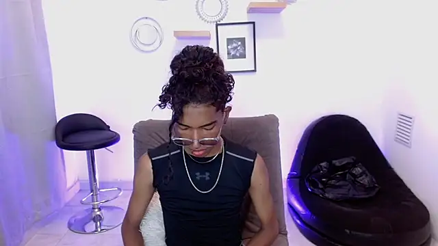 Snapshot of triiangel_latinboy chatting on May 16, 2026, 6:29 pm triiangel latinboy online show from May 16, 2026, 6:29 pm