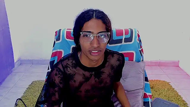 Snapshot of triiangel_latinboy chatting on July 20, 2026, 12:40 pm triiangel latinboy online show from July 20, 2026, 12:40 pm