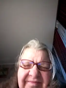 MartaMia68 online show from April 18, 2026, 4:53 pm