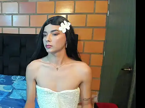 Alexatrans012027 online show from April 10, 2026, 4:08 am