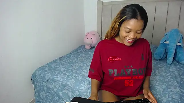 ValentinaHardy online show from April 10, 2026, 3:46 am