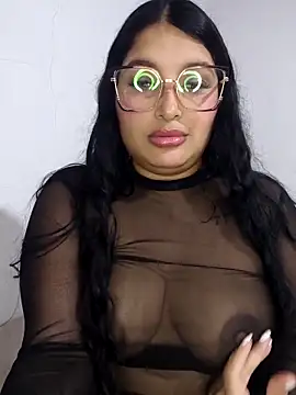 Maddy Kay online show from April 16, 2026, 12:06 pm