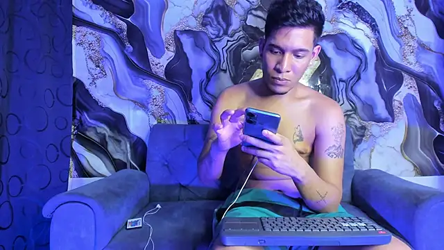 Snapshot of Mateo_and_Jose chatting on May 16, 2026, 4:11 am Mateo and Jose online show from May 16, 2026, 4:11 am