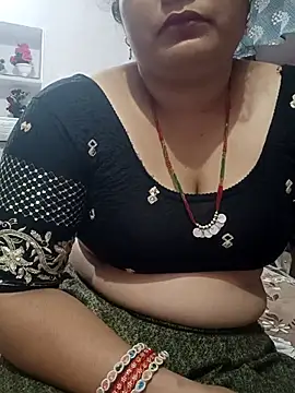 Snapshot of bhabhi-lovely chatting on April 16, 2026, 6:47 am bhabhi-lovely online show from April 16, 2026, 6:47 am
