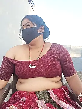 Snapshot of bhabhi-lovely chatting on April 13, 2026, 12:31 pm bhabhi-lovely online show from April 13, 2026, 12:31 pm