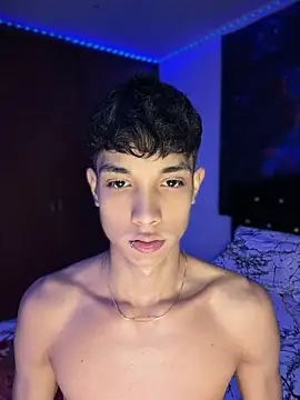 RoughDiamond  online show from April 11, 2026, 6:43 am