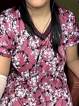 Snapshot of Tamilmoon006 chatting on May 8, 2026, 7:34 am Tamilmoon006 online show from May 8, 2026, 7:34 am