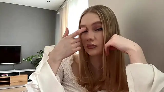 Snapshot of PlasaRima chatting on May 1, 2026, 11:32 pm PlasaRima online show from May 1, 2026, 11:32 pm