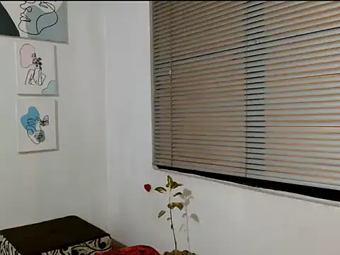 Snapshot of alisonnturbay chatting on April 17, 2026, 2:14 am alisonnturbay online show from April 17, 2026, 2:14 am