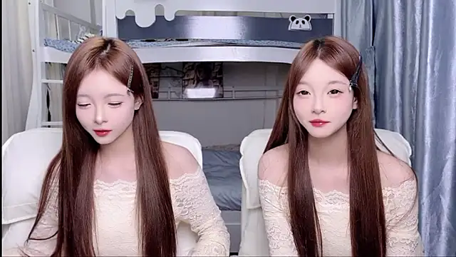xiaoqiao-daqiao online show from June 11, 2026, 6:49 pm