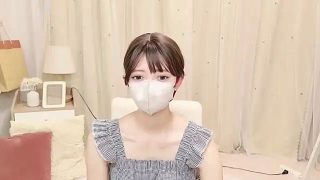 Snapshot of SERIpon_ chatting on August 1, 2026, 11:19 am SERIpon online show from August 1, 2026, 11:19 am