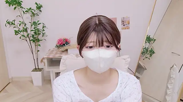 Snapshot of SERIpon_ chatting on May 10, 2026, 12:09 pm SERIpon online show from May 10, 2026, 12:09 pm