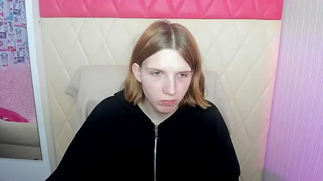 xSophieexx online show from April 26, 2026, 7:38 am