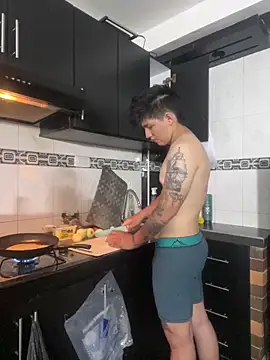 Snapshot of AAROON_SCOTT chatting on April 11, 2026, 3:05 pm AAROON SCOTT online show from April 11, 2026, 3:05 pm