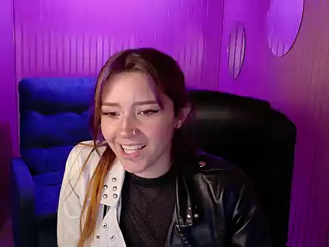 Snapshot of Emily_Cherry_ chatting on May 11, 2026, 6:38 pm Emily Cherry online show from May 11, 2026, 6:38 pm